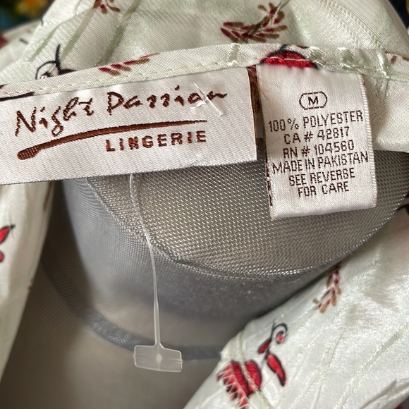 Cami/sleep top by Night Passion size Medium - Picture 4 of 4